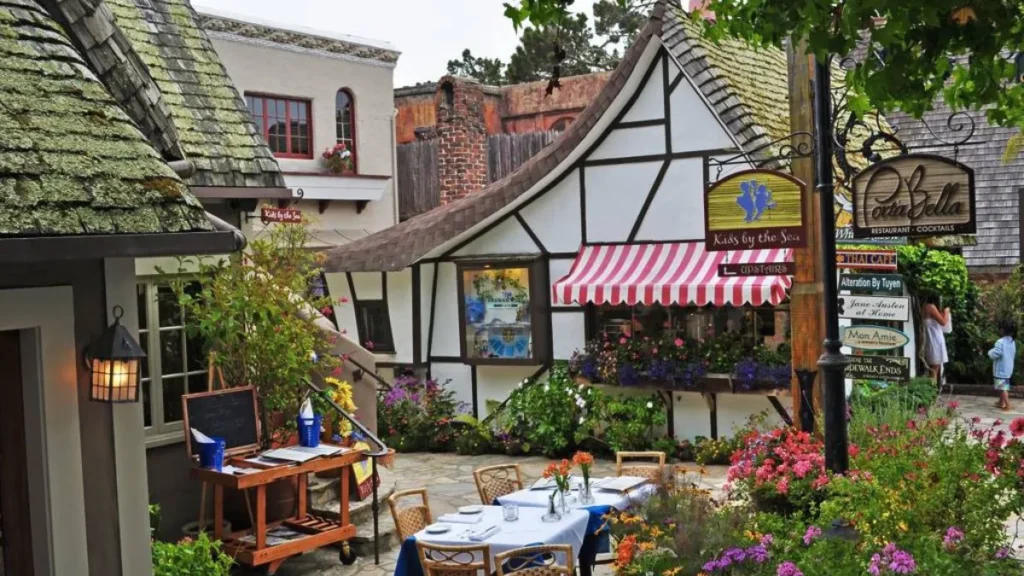 Best Small Towns in America for a Peaceful Getaway (2025)